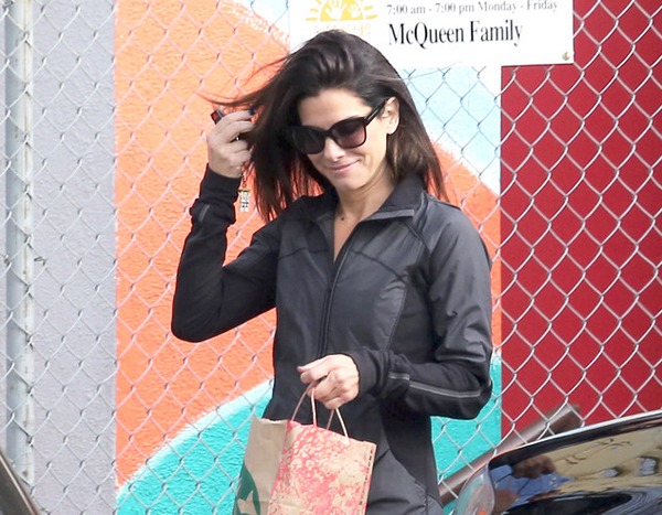 Sandra Bullock from Street Style: 2014 Oscar Nominees Dressed Down | E